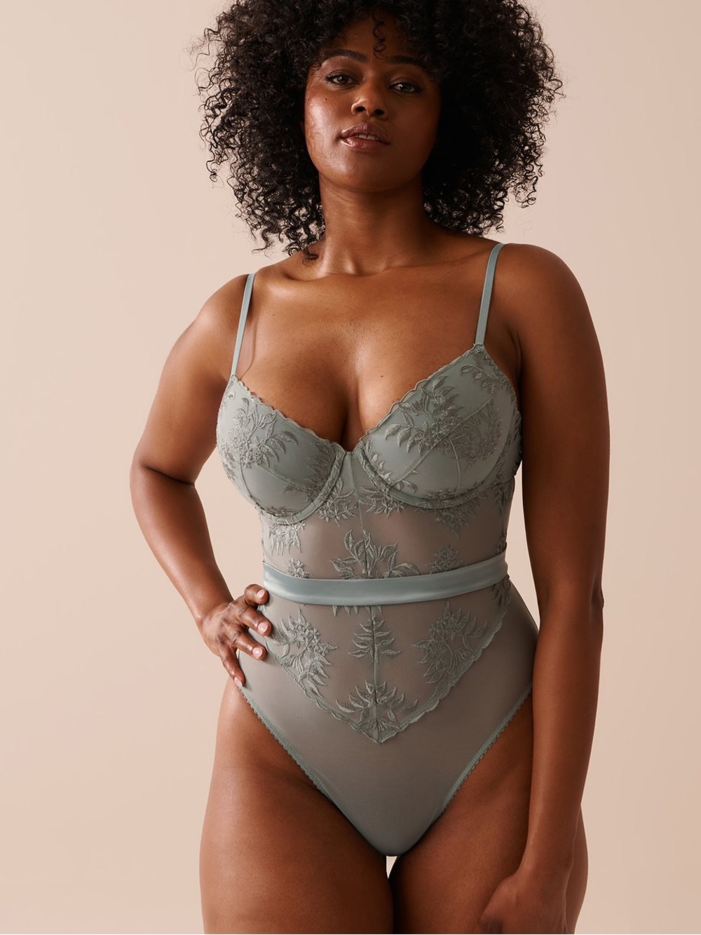 La Vie En Rose Sage Lace Underwire Bodysuit M